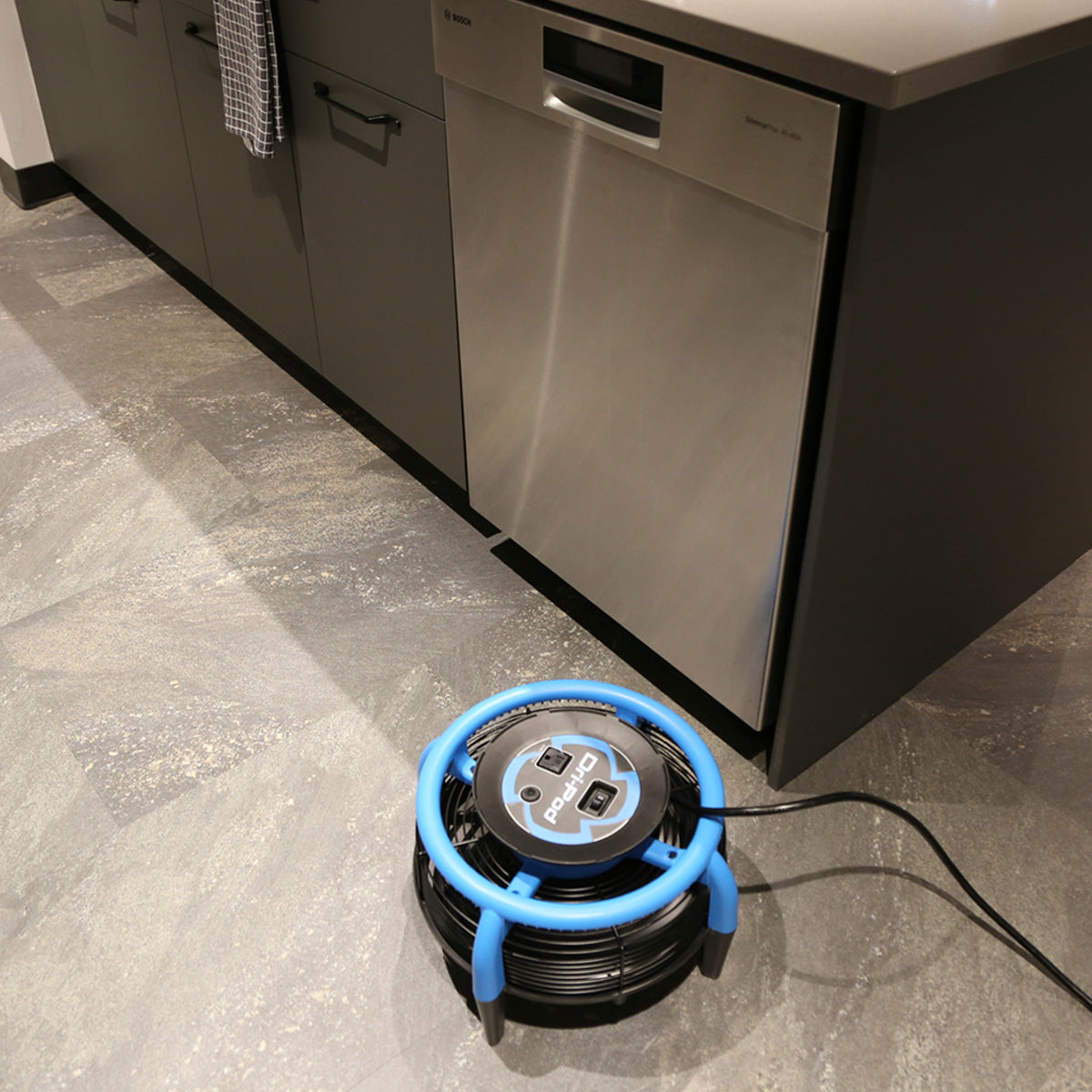 Powerful and portable dryer for small spaces DRI-POD - Dri-Eaz